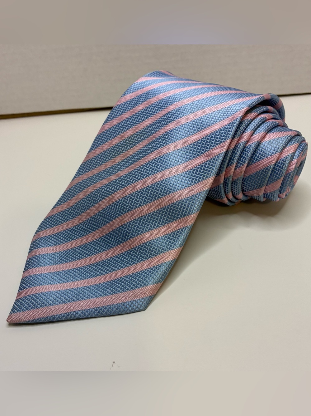 Vintage Hugo Boss Tie Pink Light Blue Diagonal Stripe Silk 57" x 3 7/8" Italy